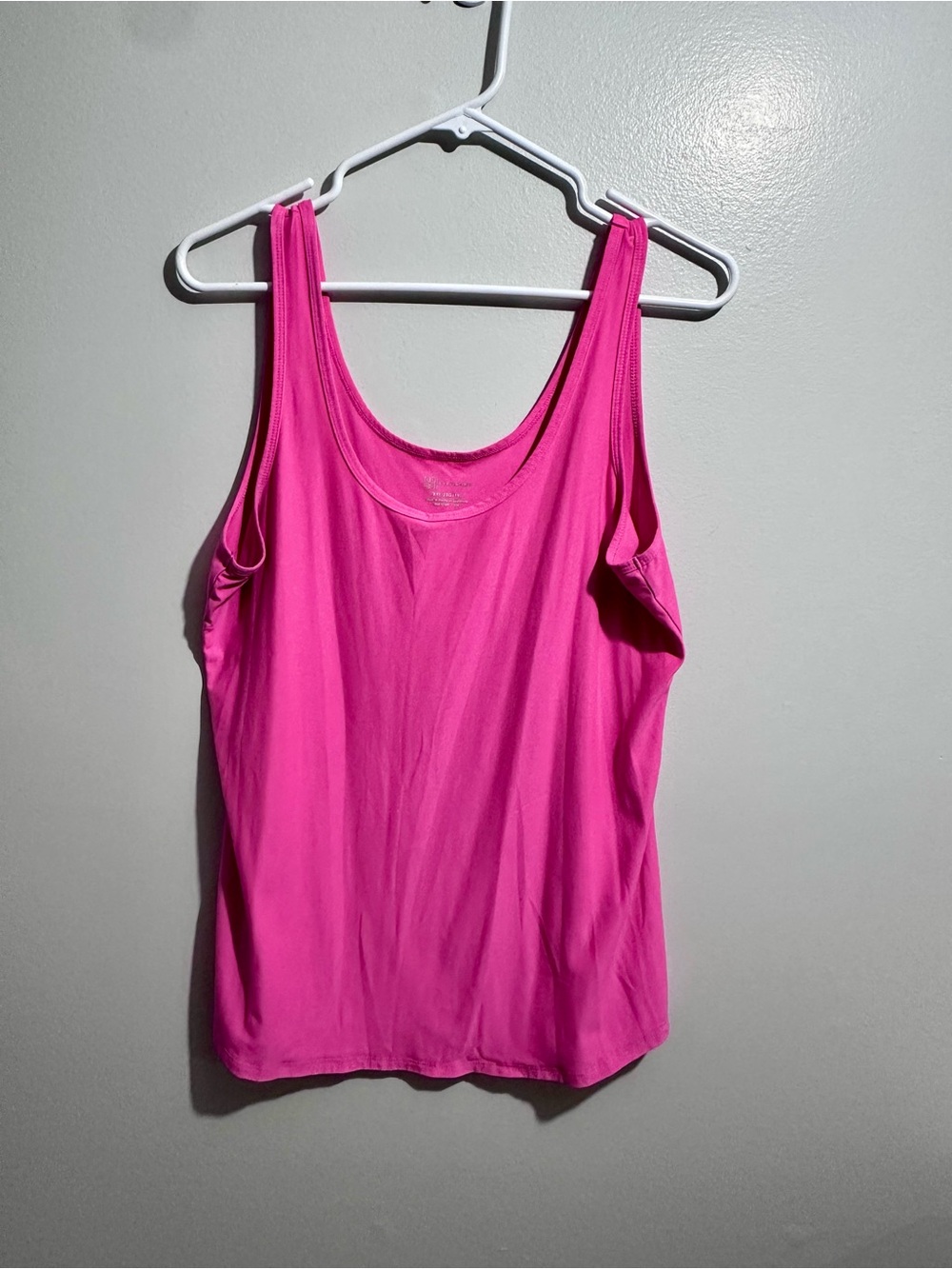 No Boundaries Bright Pink Scoop Neck Tank Top Size XXL (1350)
